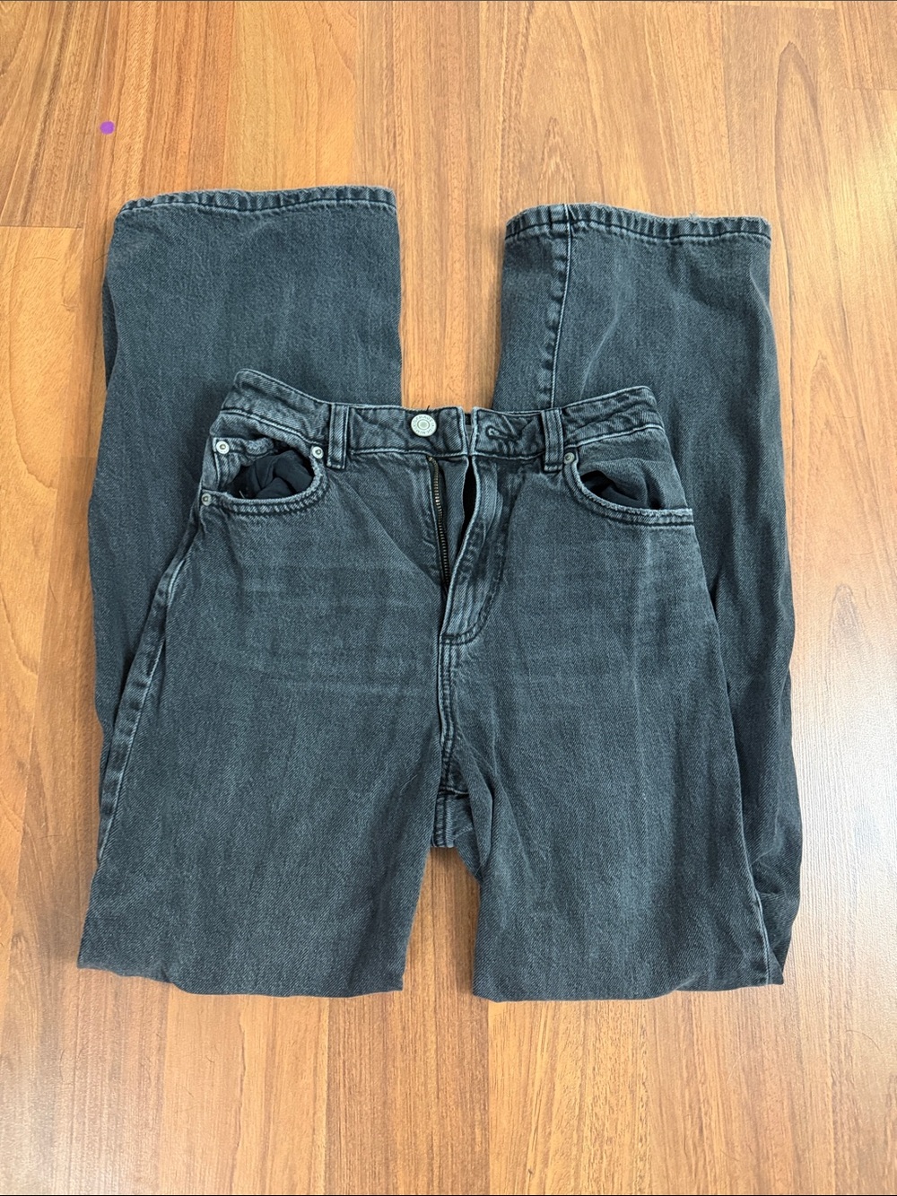 Women’s Black Distressed Jeans